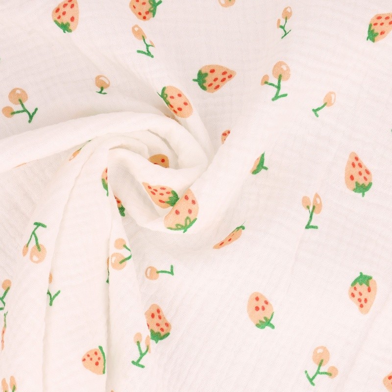 Coupon 3m Tissu Double Gaze Imprimée Fraise
