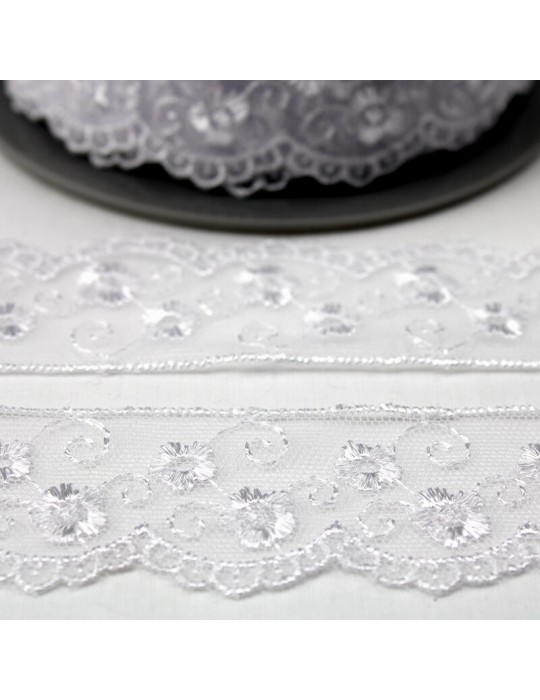 Broderie sur tulle 35 mm blanc