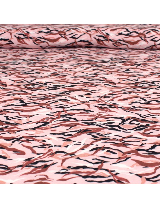 Tissu viscose imprimé camouflage rose