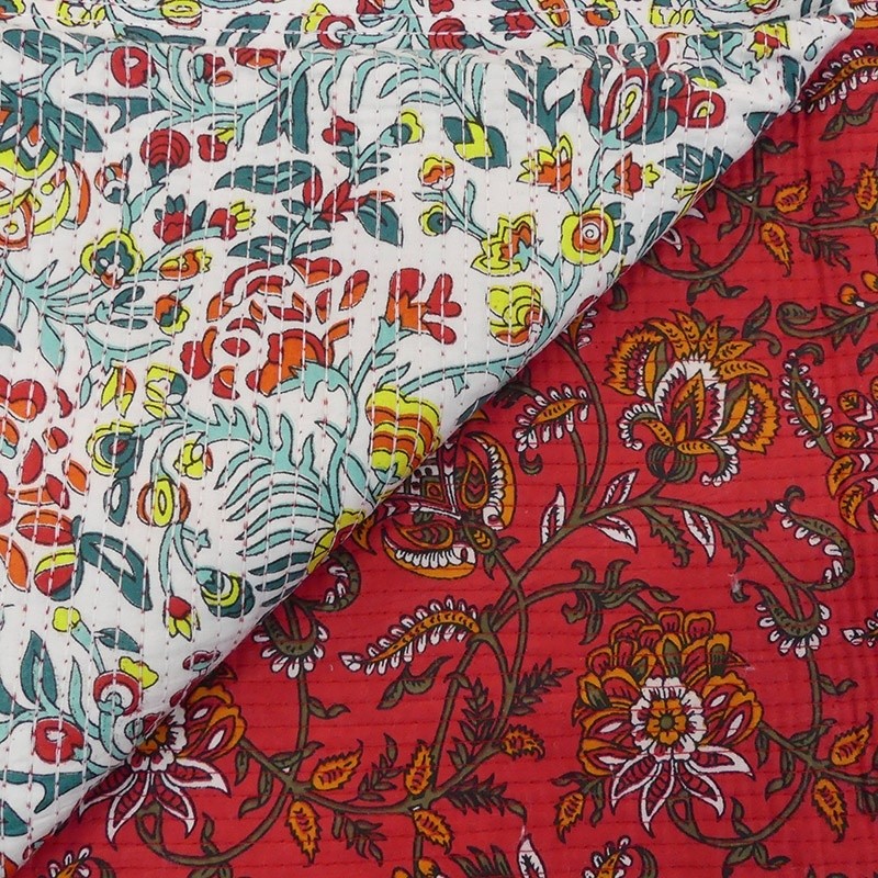 Coupon 3m Tissu Blockprint Imprimé Tampons Mains Matelassé Double Face Floral Blanc et Rouge