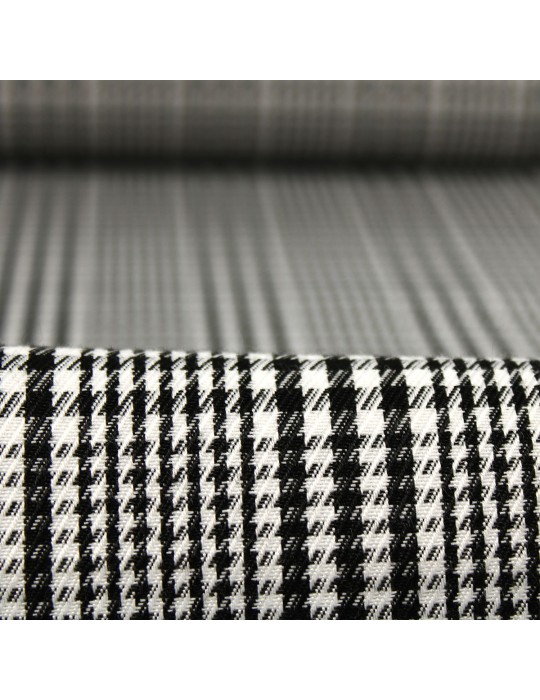 Tissu lainage polyester / viscose quadrillage noir