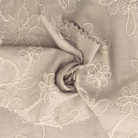 Coupon 3m Tissu Viscose Polyamide Brodé Beige